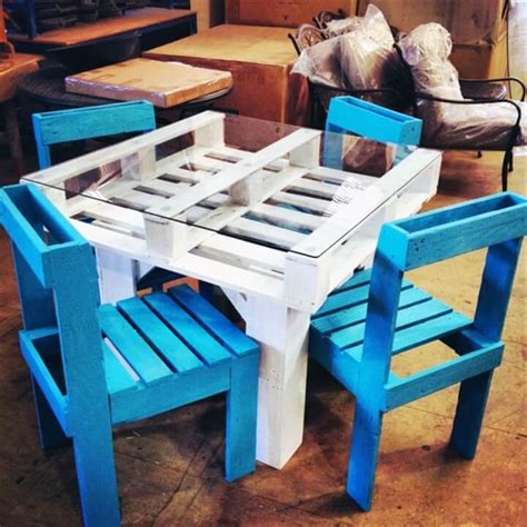 See more ideas about diy furniture, pallet end tables, wood projects. 58 DIY Pallet Dining Tables | DIY to Make