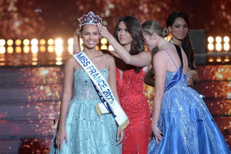 la guadeloupéenne indira ampiot devient la nouvelle miss france 2023 saint