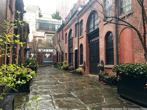 Explore The Architecture Of Murray Hill On A Tour With The Neighborhood