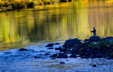 Robin Loznak Photography Fall Fishing On The North Umpqua River