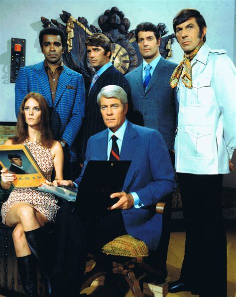 Leonard Nimoy With Lesley Ann Warren Peter Graves Sam Elliott Greg