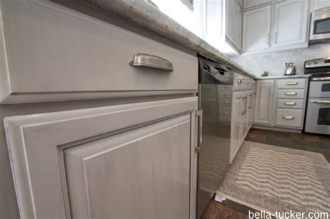7 Reasons Why You Should Hire An Artist To Paint Your Cabinets Bella