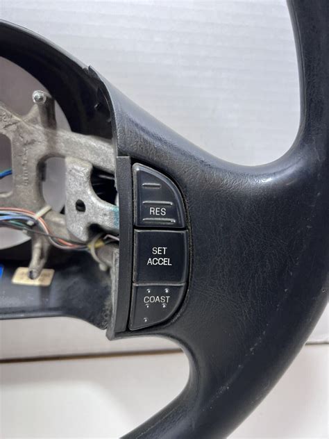 02 04 Ford F250 F350 Super Duty Steering Wheel W Cruise Control Oem