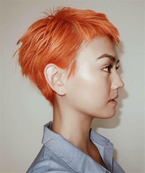Terutama jika kamu baru saja smoothing! 7 Gaya Rambut Pendek Seleb Indonesia yang Bakal Jadi Tren ...