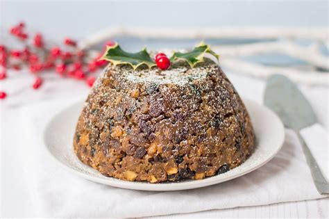 It has its origins in medieval england, and we're particularly fond of sausage rolls and desserts like chocolate yule logs and sherry trifle. 14 Traditional Christmas Desserts