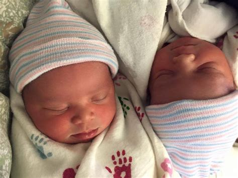 Wgns Demetrius Ivory Erin Mcelroy Welcome Twins With Help Of Surrogate Wgn Tv