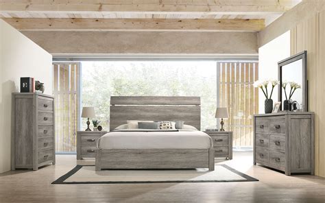 Floren Contemporary Weathered Gray Wood Bedroom Set King