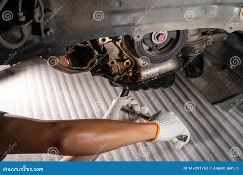 Oil leak in the engine stock image. Image of motor, auto - 149291763