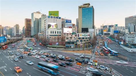 التعالي الوظيفي مشكلة تواجه الشباب في بيئة العمل في كوريا الجنوبية