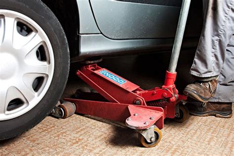 Best High Lift Floor Jack For Truck And Suvs Reviews Feb2020