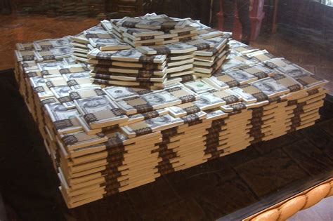 The most commonly seen short forms for thousand, million, billion and trillion in north america and the united kingdom, respectively, are outlined in the table below. $1 Million Dollars | This is what one million dollars in ...