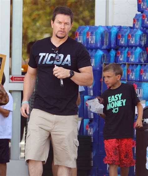 13, at jobing.com arena in glendale, wahlberg. Mark Wahlberg Stops By Bristol Farms With His Children ...