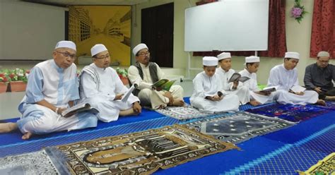 Sempat tidak percaya tuhan, komedian ini berulah lagi dengan sindir ustaz favorit artis hijrah. SELAMAT DATANG KE LAMAN MAYA INTERAKSI SKLB: PROGRAM ...