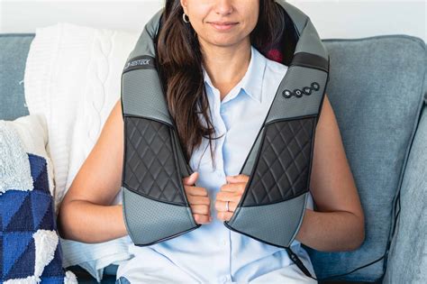 6 Best Neck And Shoulder Massagers Of 2021 Reviews By Ybd