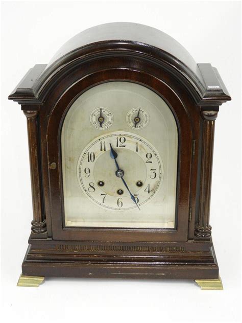 Murrays Auctioneers Lot 209 Late 19th Century Walnut Cased Bracket Clock Ht 15 12