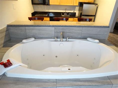 Coeur Dalene Hotels With Hot Tub In Room Brainartdrawingartworks