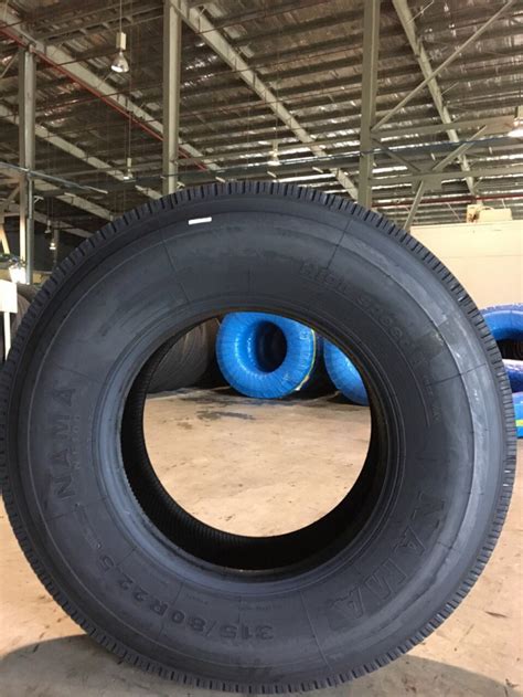 Chinese Best Radial Truck Tire 11r225 Manufacturers