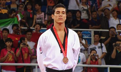 campeão olímpico de taekwondo é suspenso acusado de abuso sexual gazeta esportiva