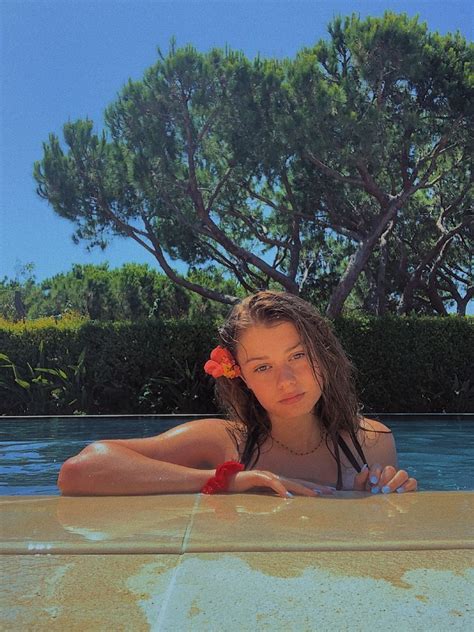 pin by 𝚣𝚘𝚎 on summatime in 2020 pool photography summer instagram pictures pool poses
