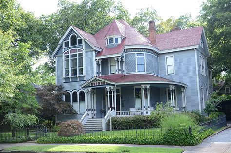 Located on the banks of the arkansas river, little rock has an array of fun activities and experiences for travelers, from the shops and nightlife in the river market district to the beauty of the clinton presidential park wetlands. Hemingway House (Little Rock, Arkansas) - Wikipedia