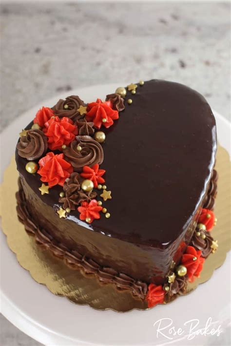 As its a chocolate sponge, i took out some of the flour, and added in cocoa powder. Sweetheart Chocolate Cake - Perfect for Valentines! | Rose ...