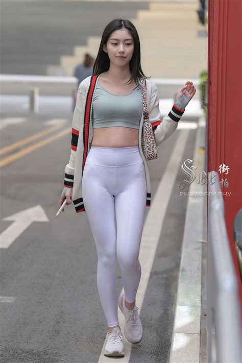 微博 white leather pants fashion wear fashion outfits fashion girl images beautiful asian