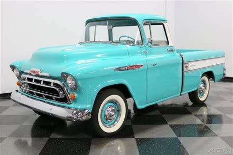 Classic Vintage Chevy 350 V8 4 Speed Manual Air Turquoise White 1957