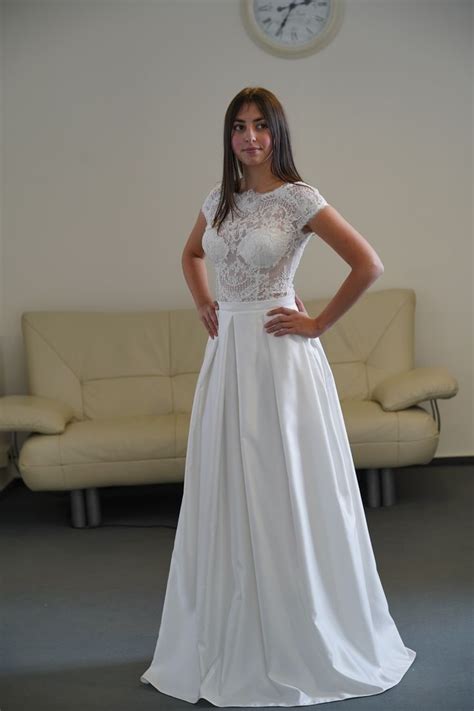 We did not find results for: Art. 1127 Taschen im Brautkleid sind bei der Hochzeit ...