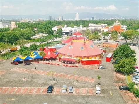 Great british circus was a company that specialised in circus entertainment. 门票只需RM30!☆GREAT BRITISH CIRCUS MALAYSIA 来到北海啦!