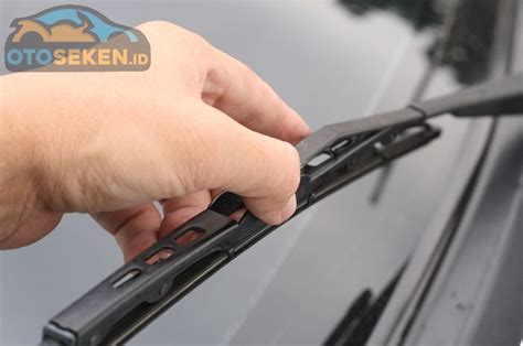 We would like to show you a description here but the site won't allow us. Bikin Wiper Fluid Sendiri : Jual Rain X Pelapis Kaca Anti Air Glass Coat Rain X Water Repellent ...
