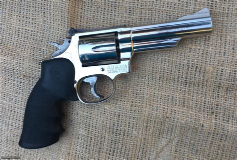 Smith And Wesson Model 19 357 Combat Magnum Revolver Pandr