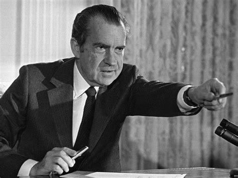 Opinion Like Nixon’s ‘war On Cancer ’ President Trump Should Open A War On Alzheimer’s