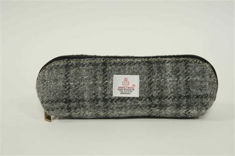 Harris Tweed Rounded Pencil Case A0165 Light Stitching Harris