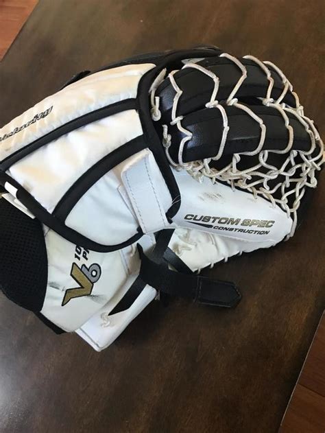 Vaughn Goalie Glove V6 1000 Pro Sold Hockey Goalie Gloves