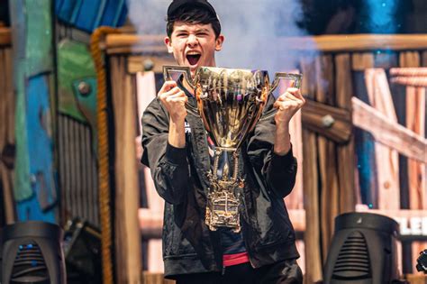 Bughas Ascent To Fortnite World Cup Winner And Global Fame Ginx