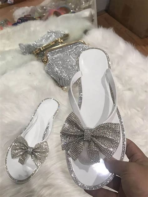 2020 Diamond Rhinestone Glitter Flat Sandals Butterfly Flat Womens