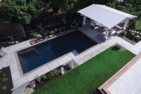 Backyard luxuries unites unique design with personalized service to make your backyard dreams a reality. Geremia Pools & Landscaping- ModernPool in a smaller space ...