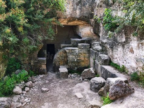 Roman Era Burial Cave Stock Photo Image Of Biblical 146705208