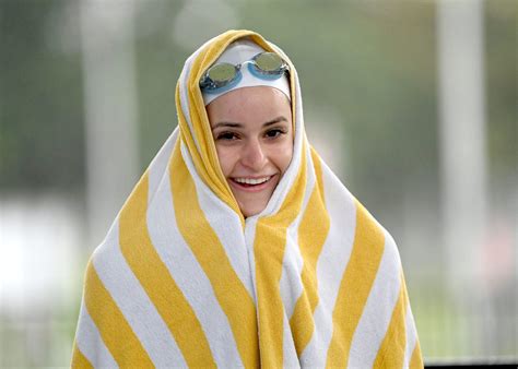 Budding queensland swim star kaylee mckeown has today smashed the world record for 200m backstroke at the 2020 hancock prospecting virtual national short course event in brisbane. Birthday Blowout On Hold For Australia's Kaylee McKeown Who Dines Out On Pain In Countdown To ...