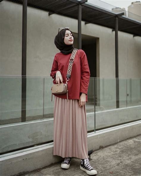 ️ 30 gaya ootd cewek hijab dengan berbagai kombinasi rok