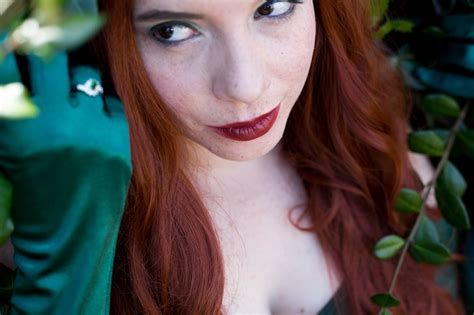 Poison Ivy Dc Animated Universe Other Worlds Cosplay