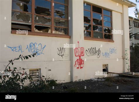 An Abandoned Building On The Old Military Base Of Fort Ord Stock Photo