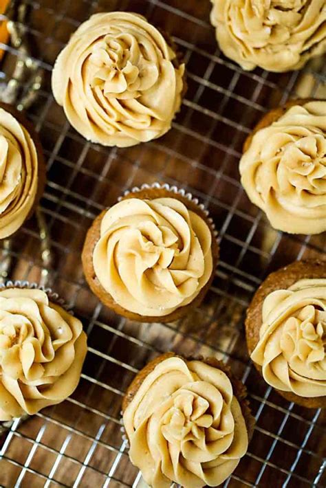 Easy Spice Cupcakes Recipe With Caramel Buttercream Frosting