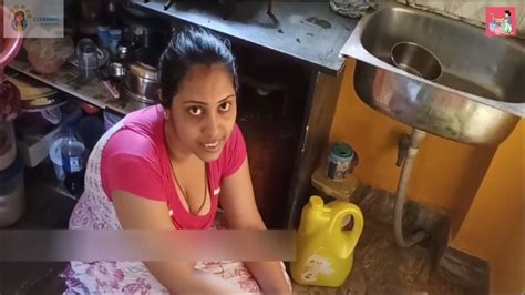 indian desi beautiful bhabhi daily cleaning hot sexy vlog boobs nipple slip 9 youtube