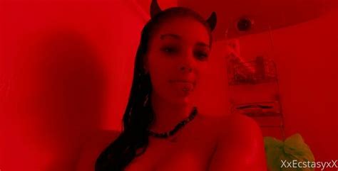 Clueless Goldfish Free Cheech Chronic Nude Leaks OnlyFans Fapello