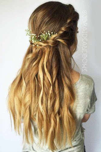 Looking for quick hairstyle ideas for the 2017 holidays? 36 Super Cute Christmas Hairstyles For Long Hair