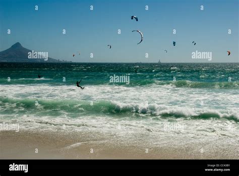 Kite Surfers On Bloubergstrand In South Africa Stock Photo Alamy