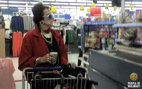 Funny And Strange People In Wal Mart 35 Pics