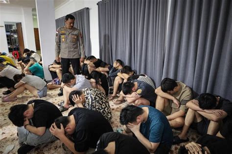 indonesia arrests 88 chinese nationals over love scams the korea times