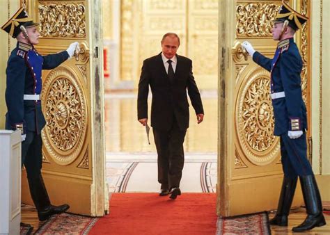 Ikea ditubuhkan oleh ingvar kamprad yang berasal dari sweden. Putin: Pendanaan ISIS Berasal dari 40 Negara : Okezone News